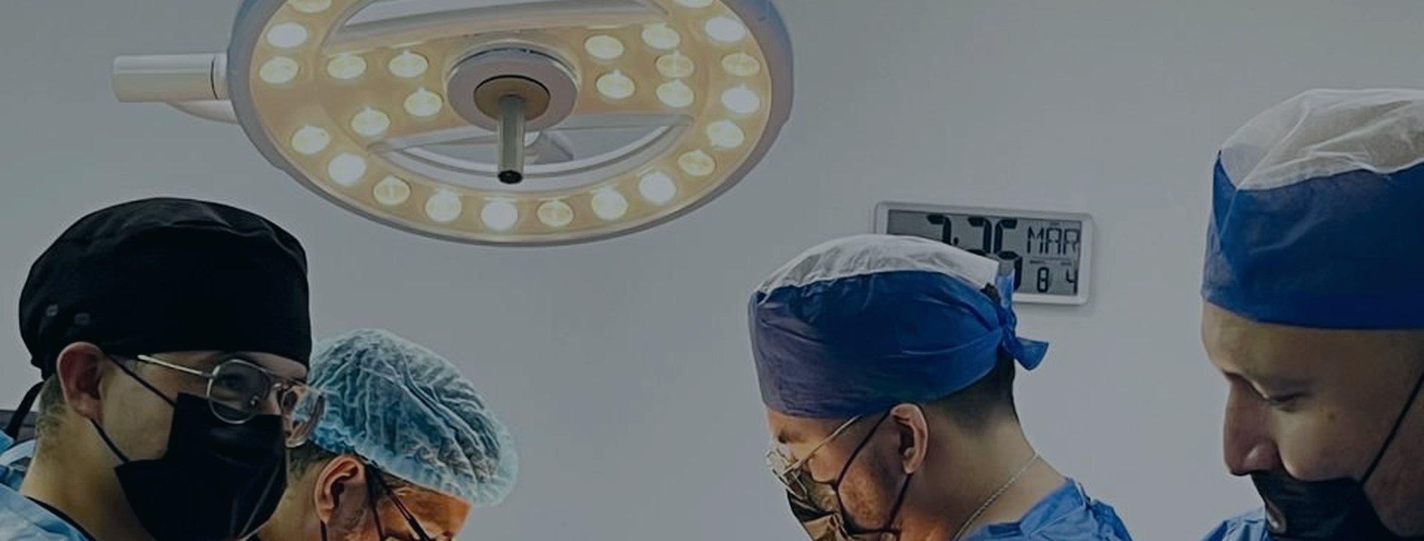 Cirugía de laparoscopia avanzada en Tijuana — Dr. Ari Salvador Salgado Rodríguez