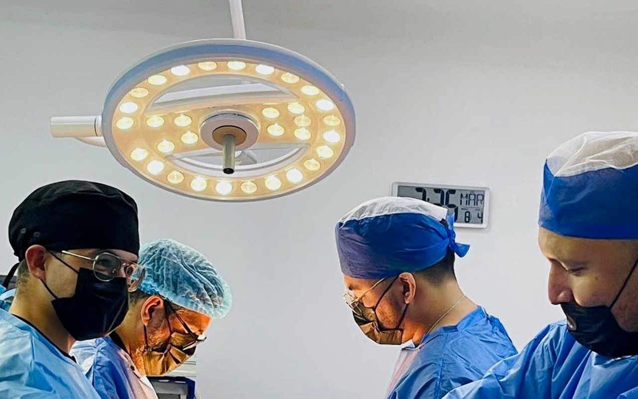 Cirugía de esófago y reflujo en Tijuana con el Dr. Ari Salvador Salgado Rodríguez